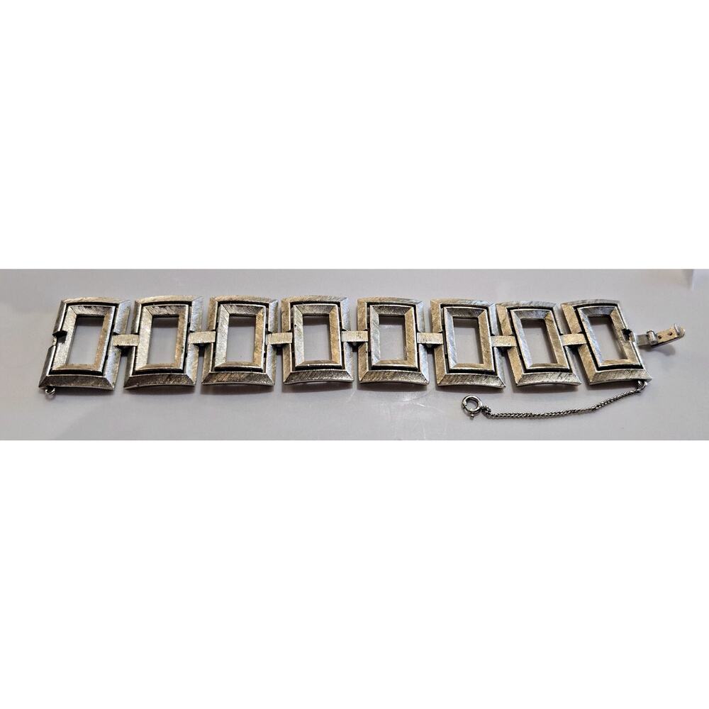 Vintage Crown Trifari Bracelet Brushed Silver Tone Square Link Safety Chain 7” - Picture 6 of 8